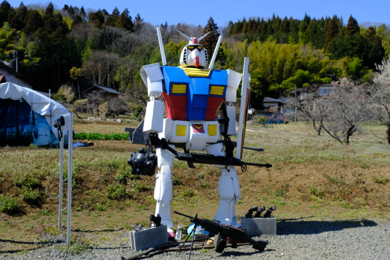 【2026年現地ルポ】歪んだ鉄骨と愛されたガニ股――福島「へたれ ガンダム」が提示する、Sns時代の新しい地域再生と癒やしの正体