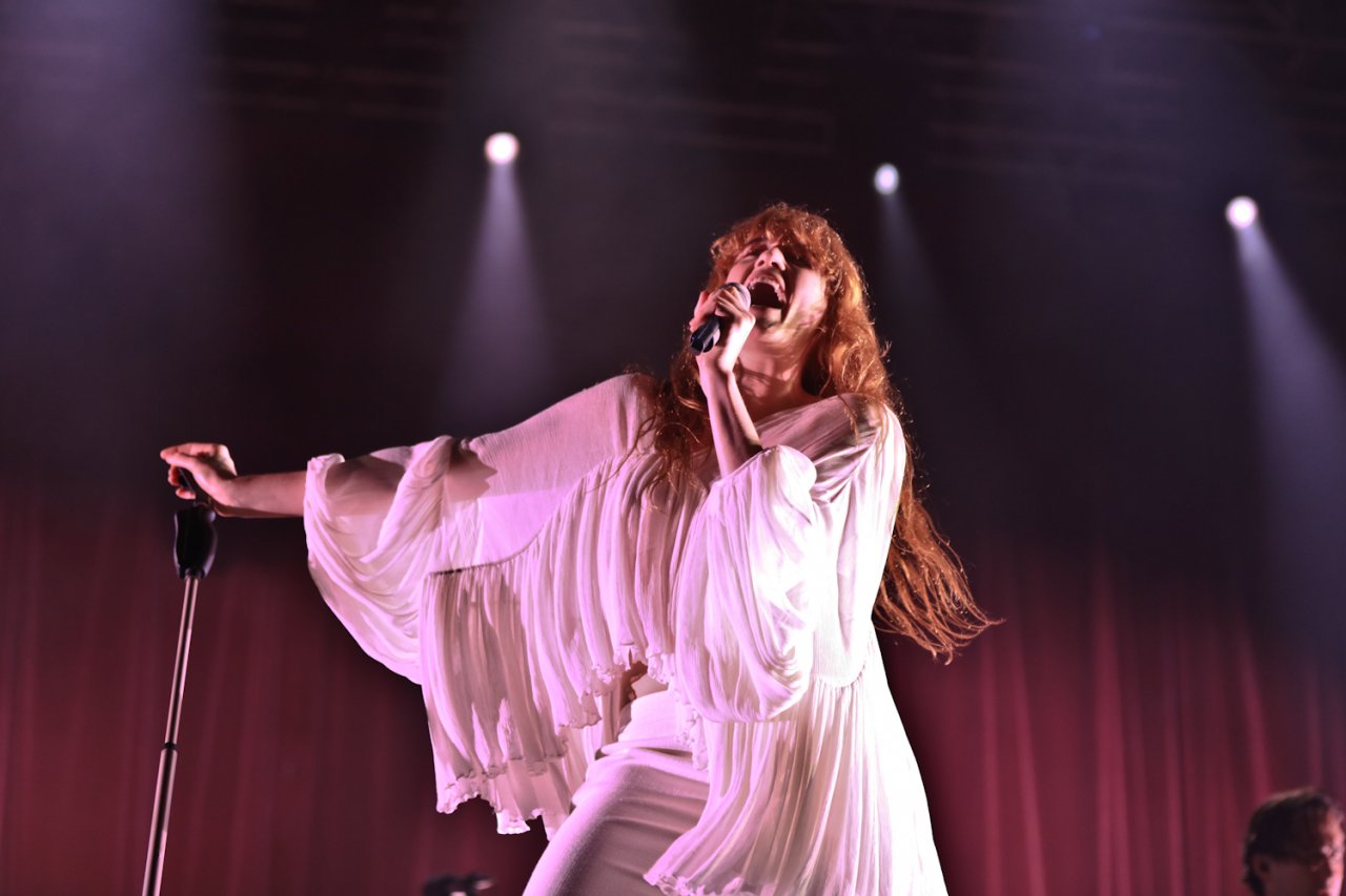 Florence and the Machine Supporting Act
