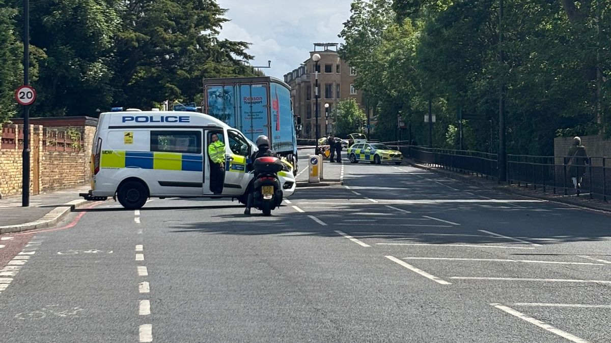 Breaking News Barnes Incident Today Sw13