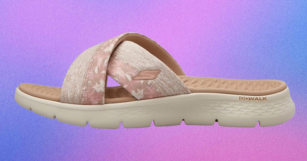 Skechers Footwear Is Featured in Major Holiday Sandals Discounts