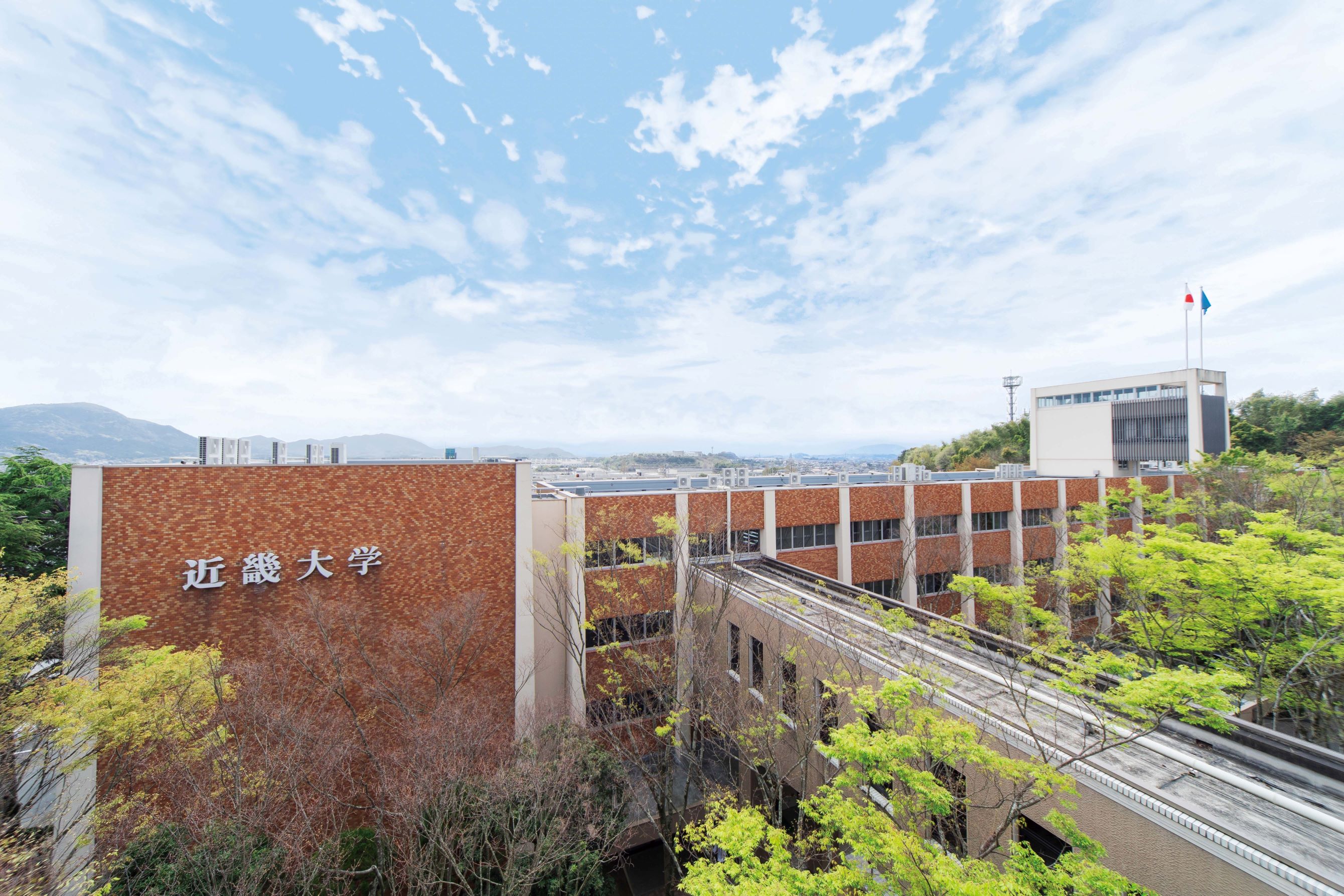 近畿大学福岡キャンパスの評判と実態｜やばい噂の真相と就職力