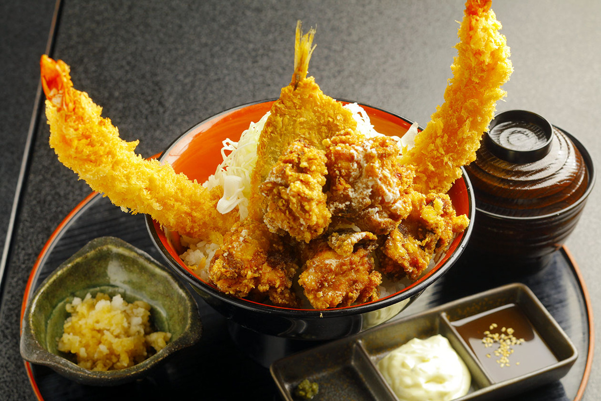 岡崎うおのぶ食堂の行列理由と特大エビフライ定食の評判を徹底解剖