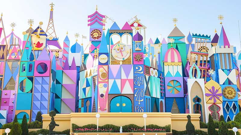 【2026年最新】東京ディズニーランド混雑予想とチケット攻略法！現地取材で見えた勝機と回避ルート