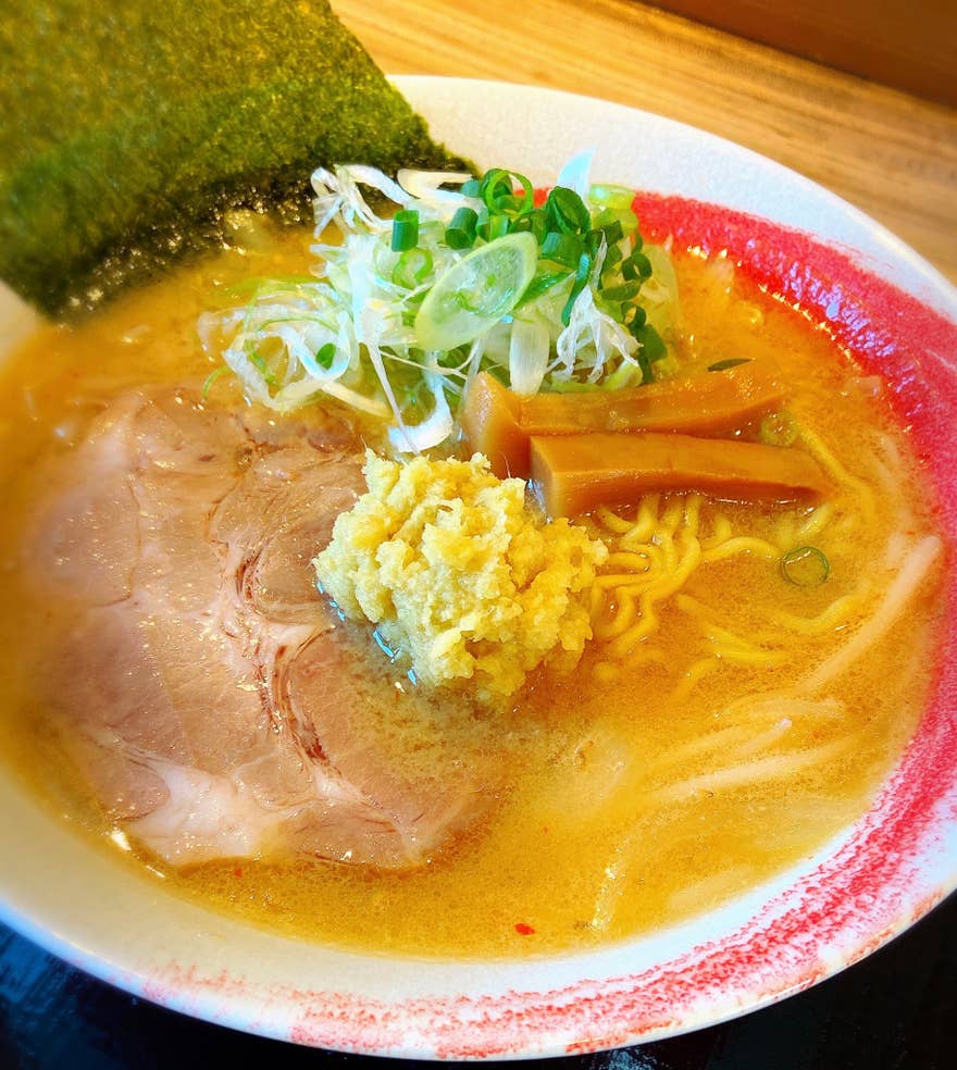 玉ねぎの甘みが織りなす極上スープ！北見ラーメン隠れた穴場名店