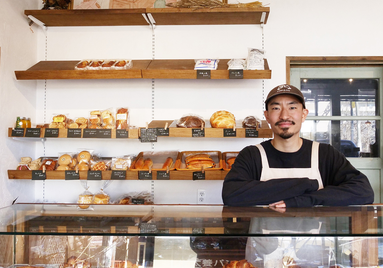 創業110年目の革新：諏訪の「太養パン店」が朝6時半の開店と同時に行列を作り続ける本当の理由【2026年最新現地取材】