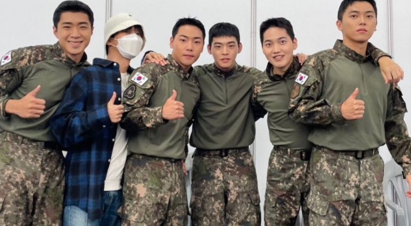 Quais Membros Do Bts Estão No Exército