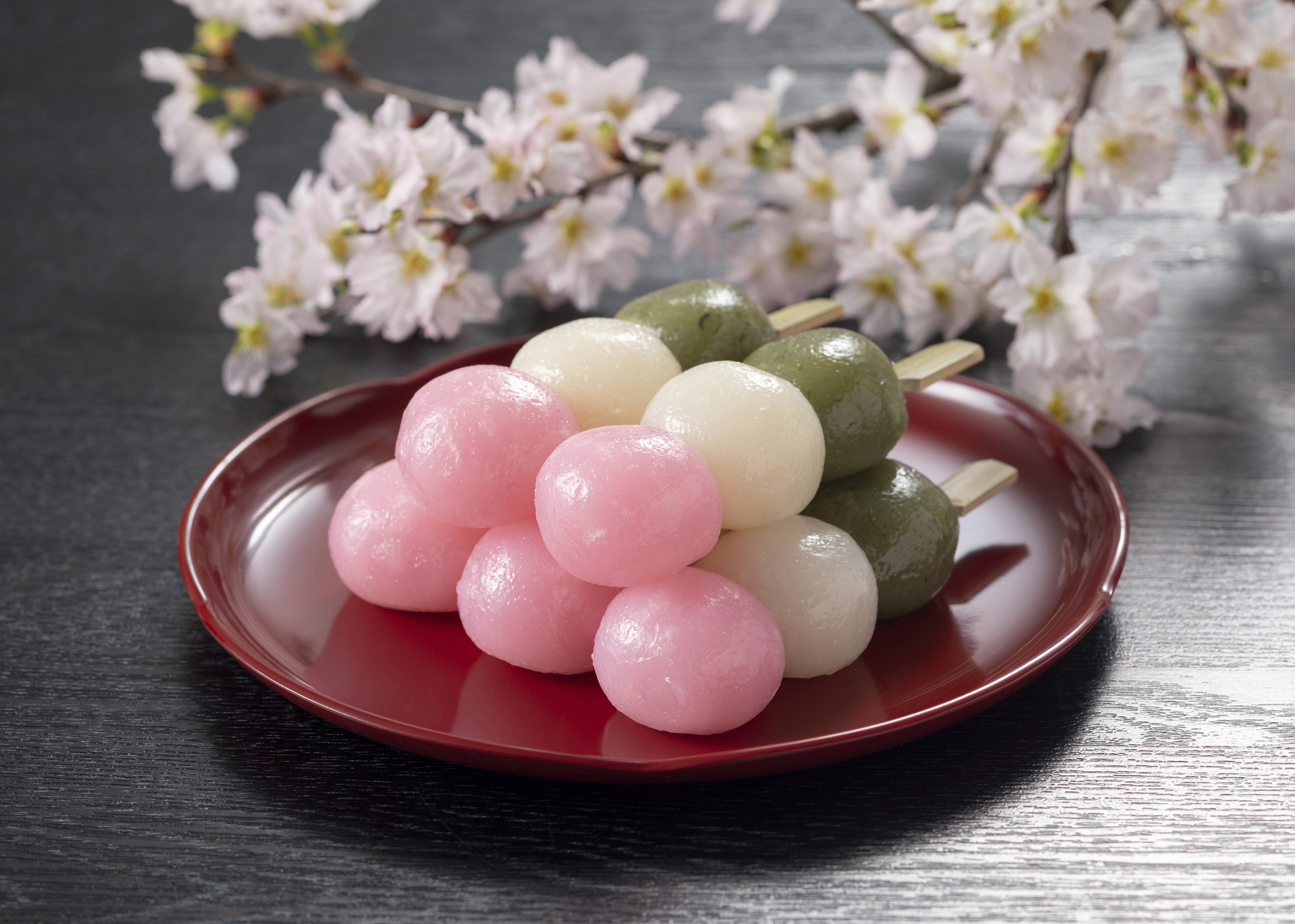 三色団子の意味とは？色の順番と「秋がない」謎を徹底解剖