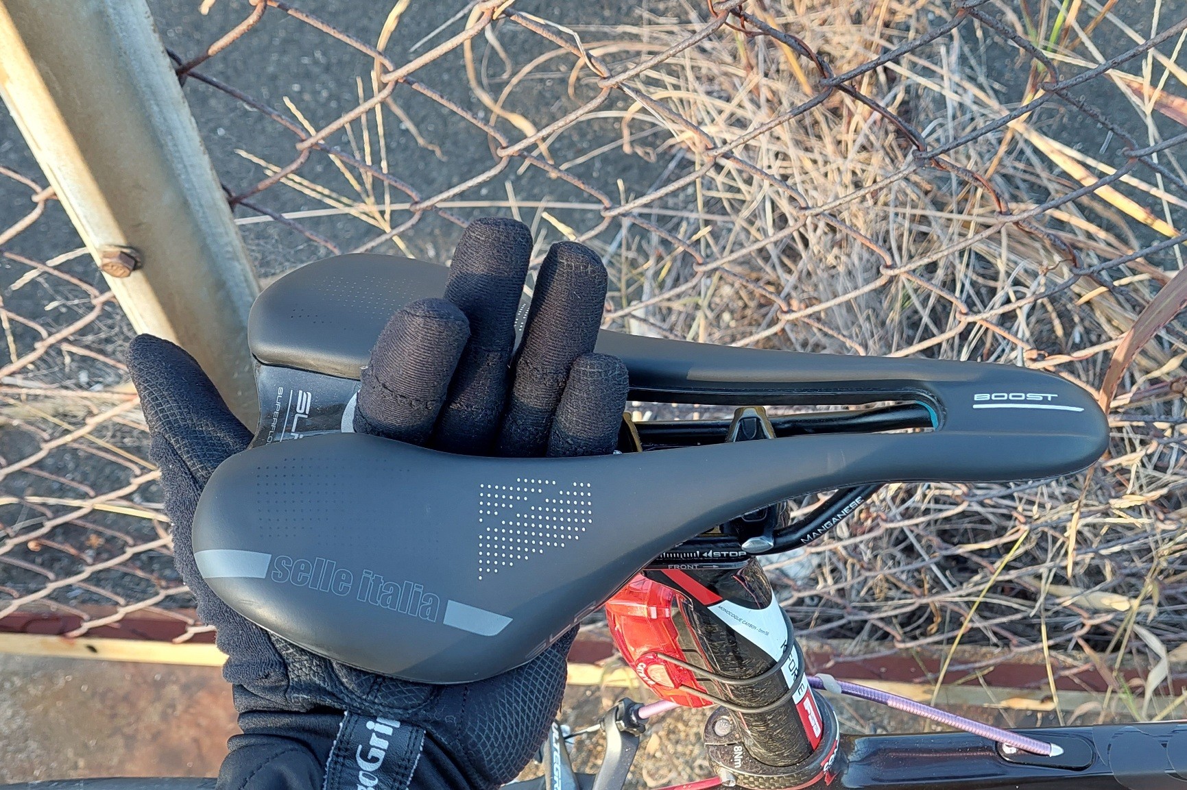 自転車で前立腺炎が悪化する理由とは？股の痛みを防ぐサドル選びと予防策