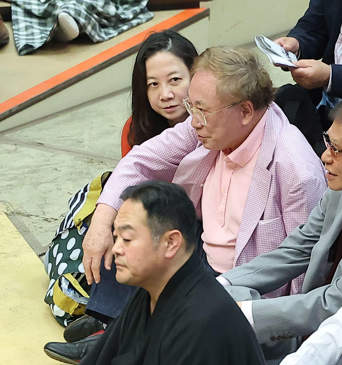 【2026年最新】土俵際が揺れる！大相撲の客席に現れた超豪華セレブたちと「砂かぶり席」の現在地