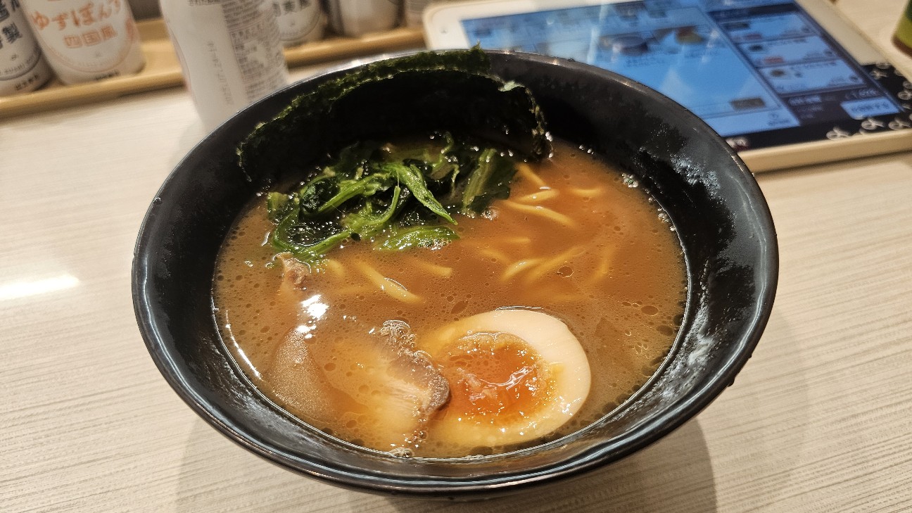 はま寿司のラーメンが専門店超え？開発の真相と歴代人気・最新評価を解剖
