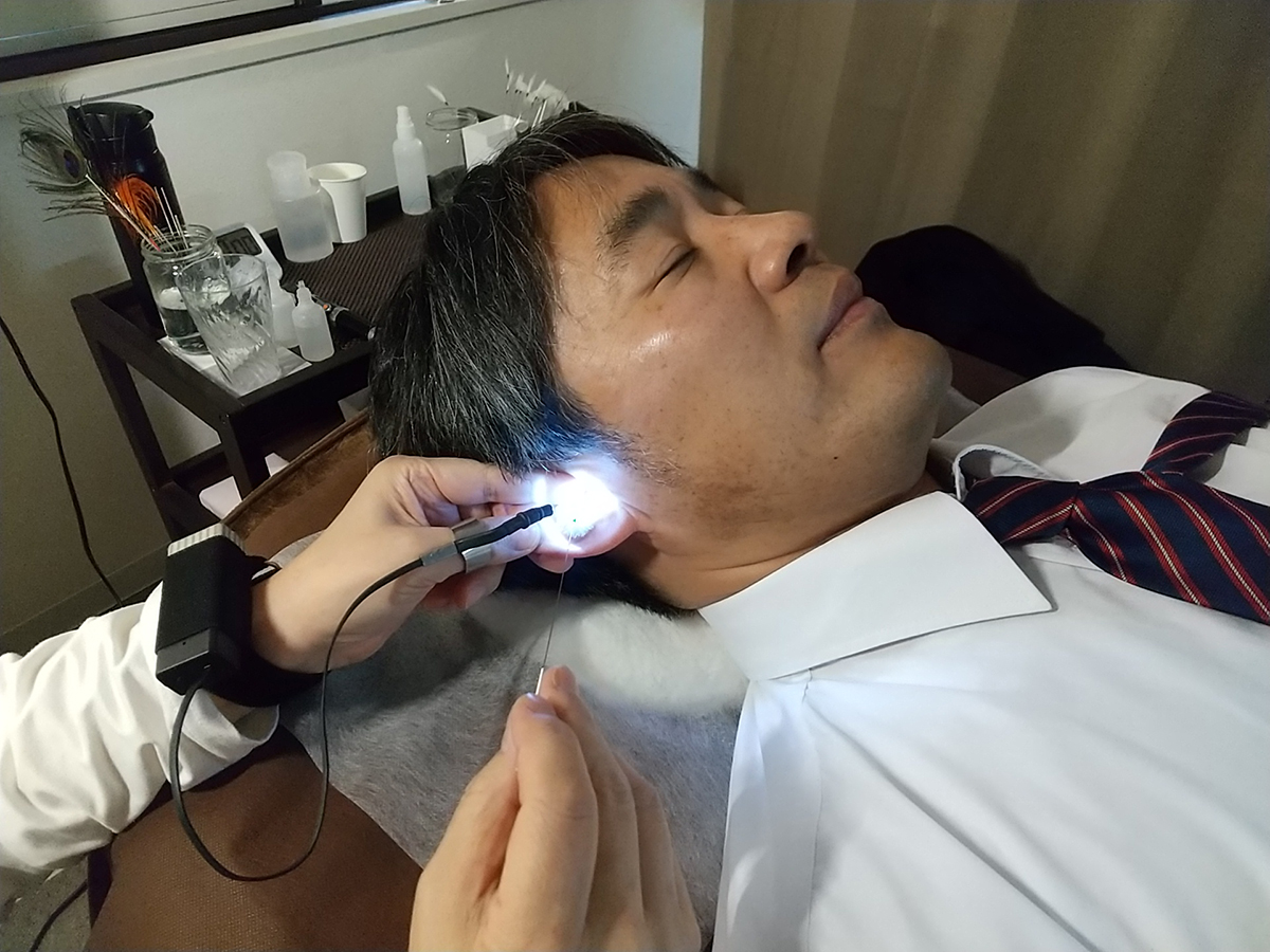 東京の耳かきサロンで極上体験！プロのイヤーエステ評判と料金相場