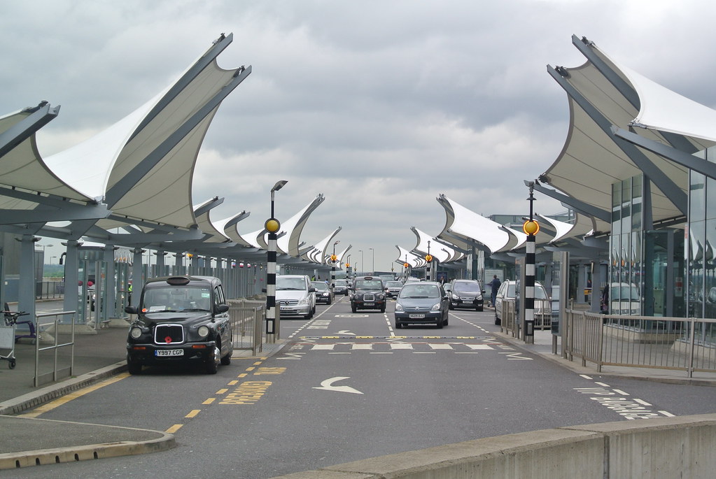Drop off at Heathrow Terminal 5