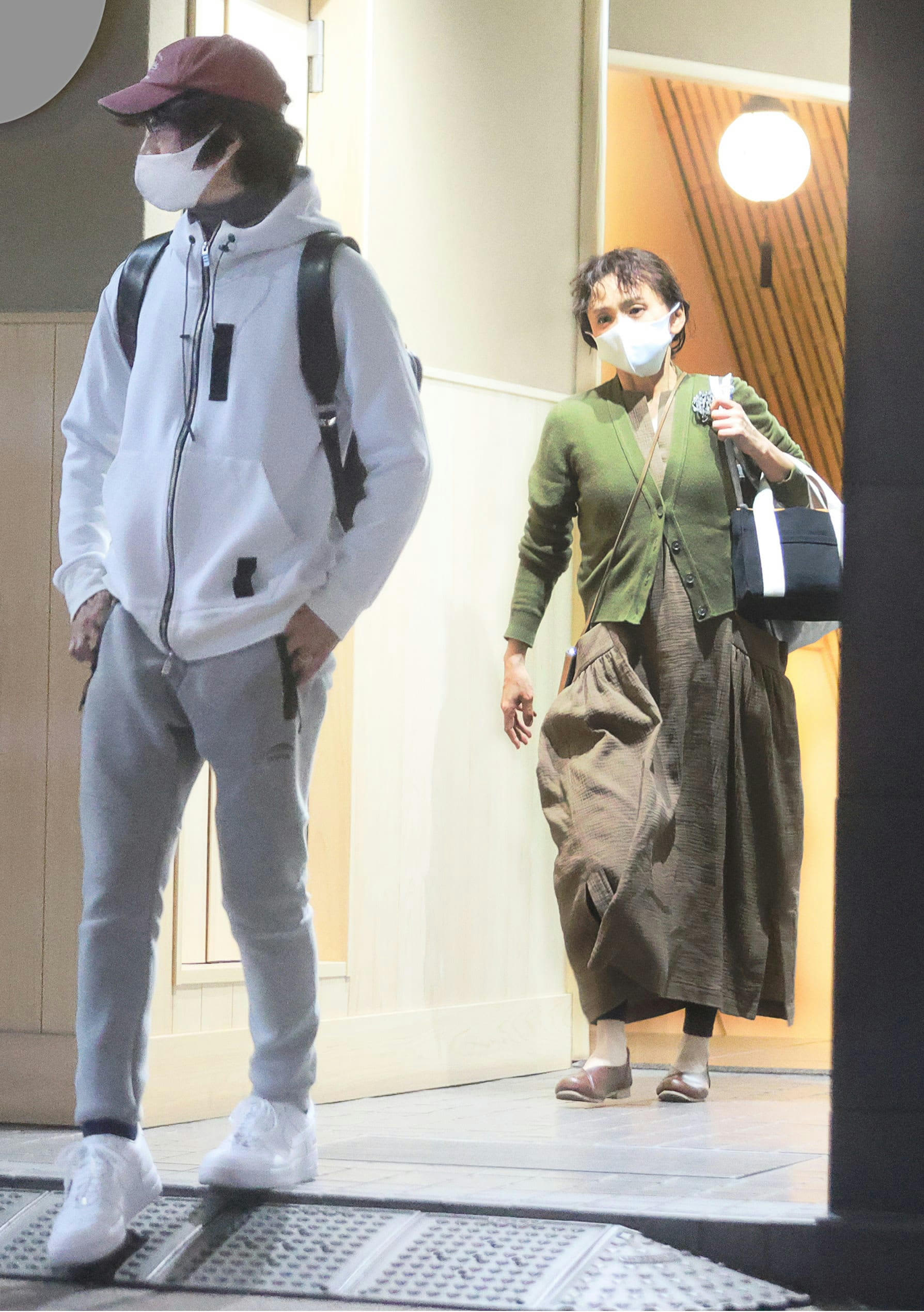 永作博美の旦那・内藤まろとは？略奪婚の真相と現在の夫婦生活