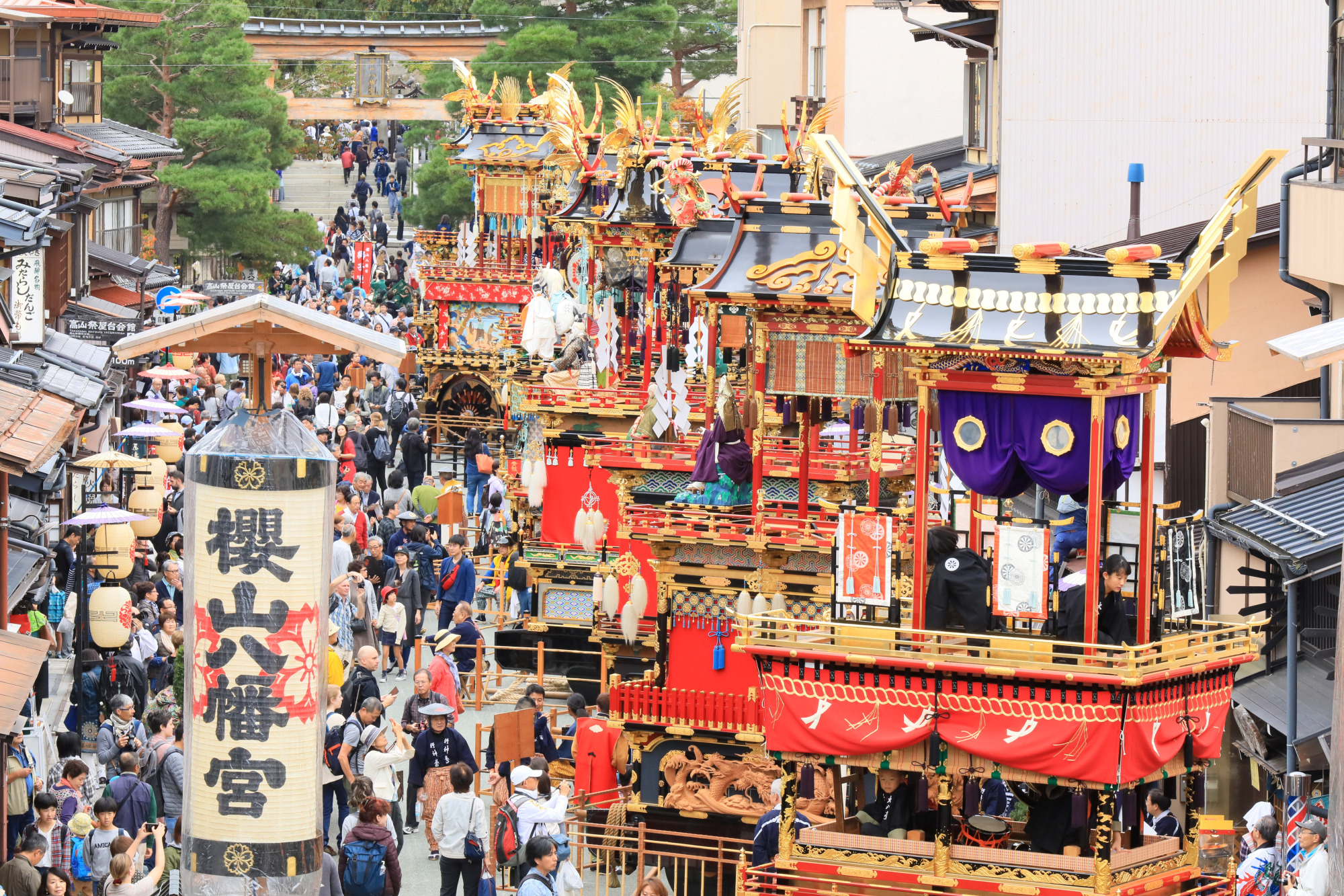 日本三大美祭「高山祭り」屋台引き揃えと混雑回避の穴場ガイド