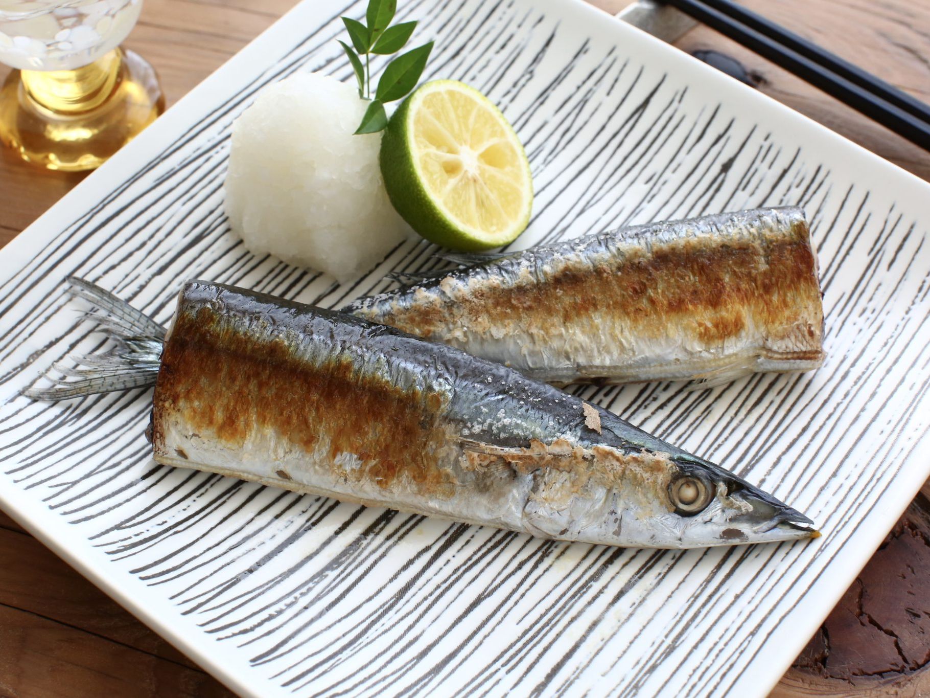 フライパンで焼く絶品さんま！煙を出さず皮パリふっくらに仕上げる極意