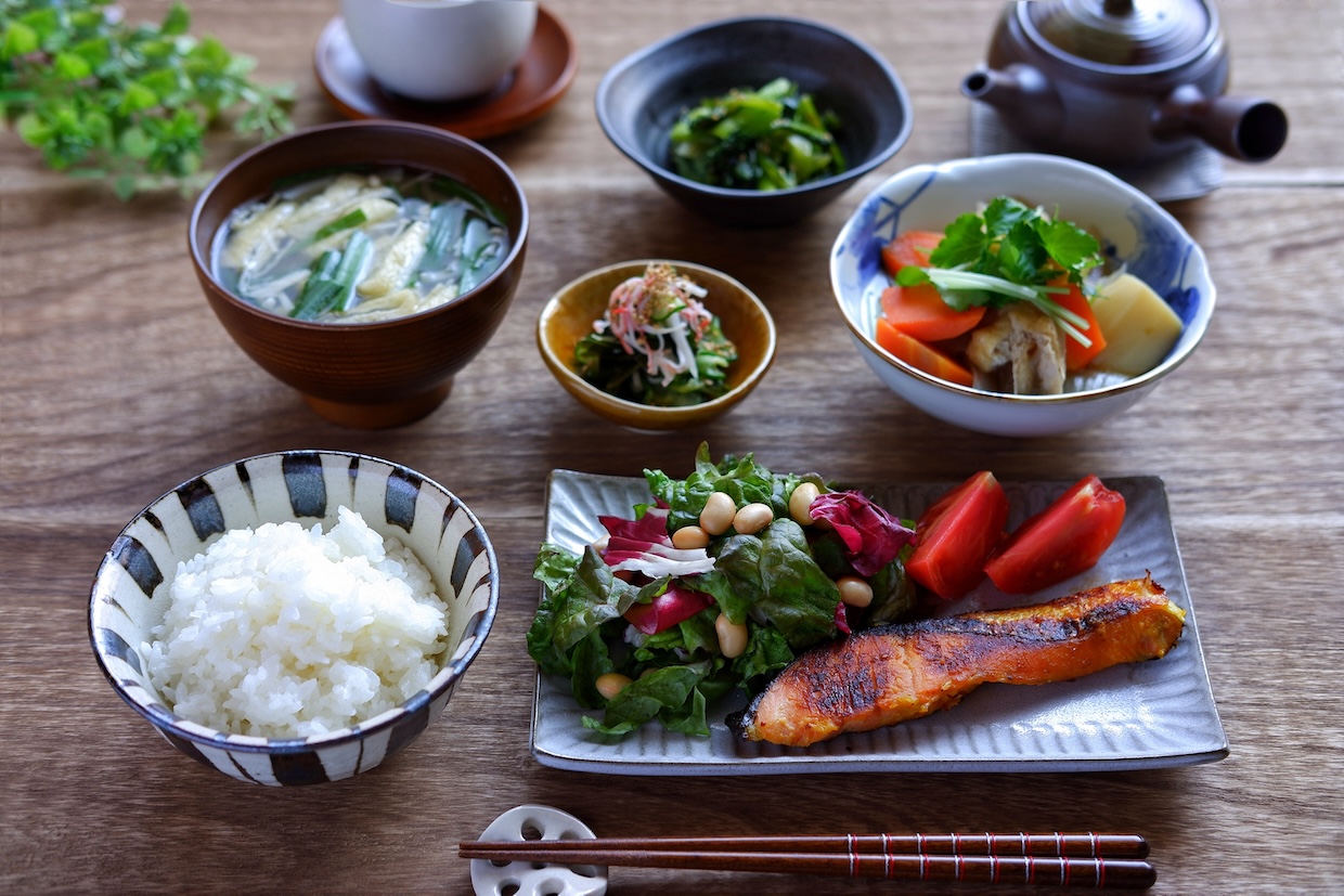 焼き魚を引き立てる最高の副菜とは？食卓が劇的に変わる黄金比献立