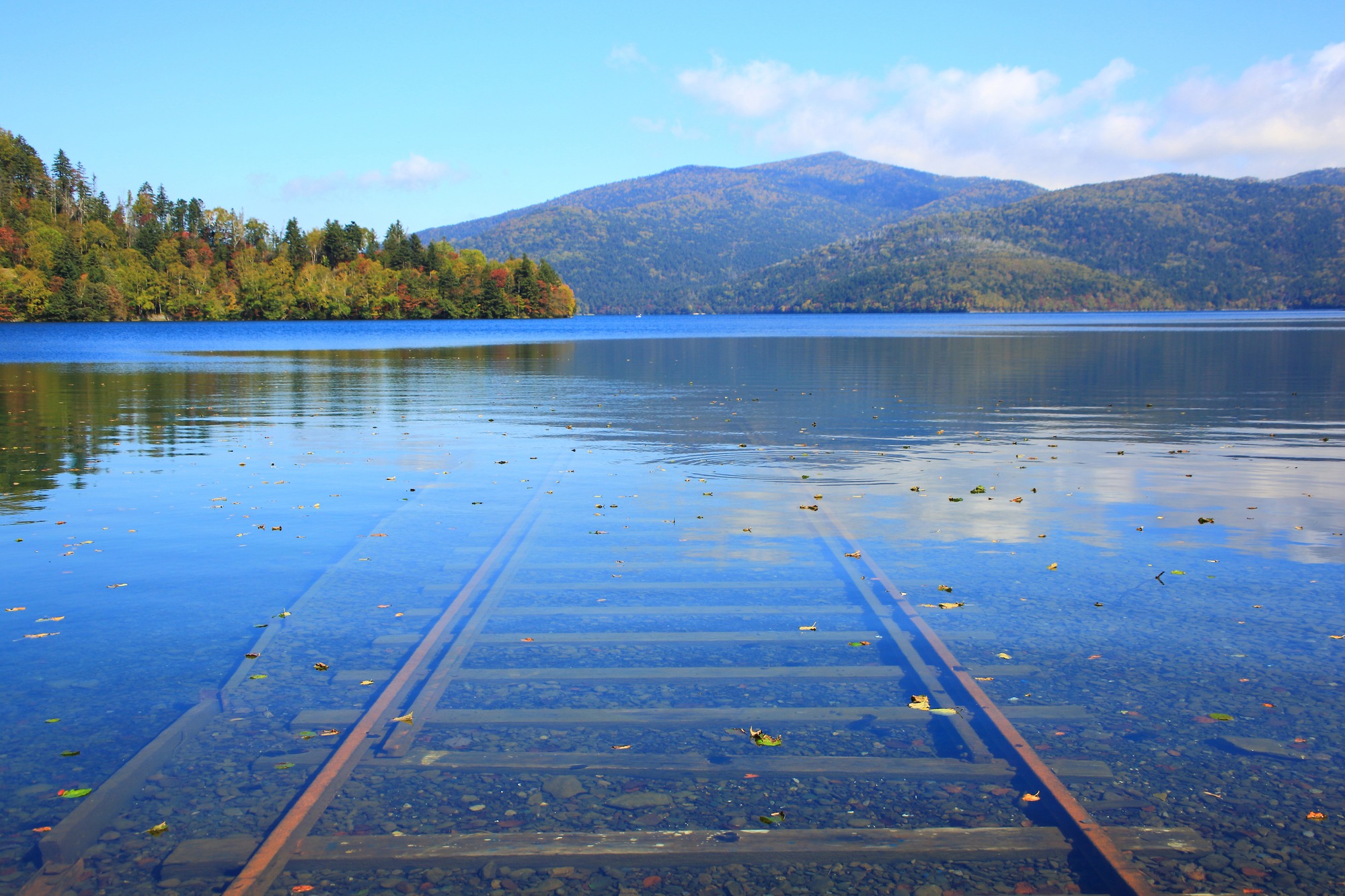北海道最高標高の氷上露天風呂！極寒に咲く幻の村と絶景体験記
