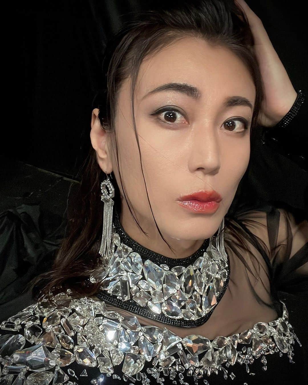 【2026最新】氷川きよし（Kiina. ）のインスタが奇跡の進化！世界を魅了する「美意識」と輝く素顔のすべて