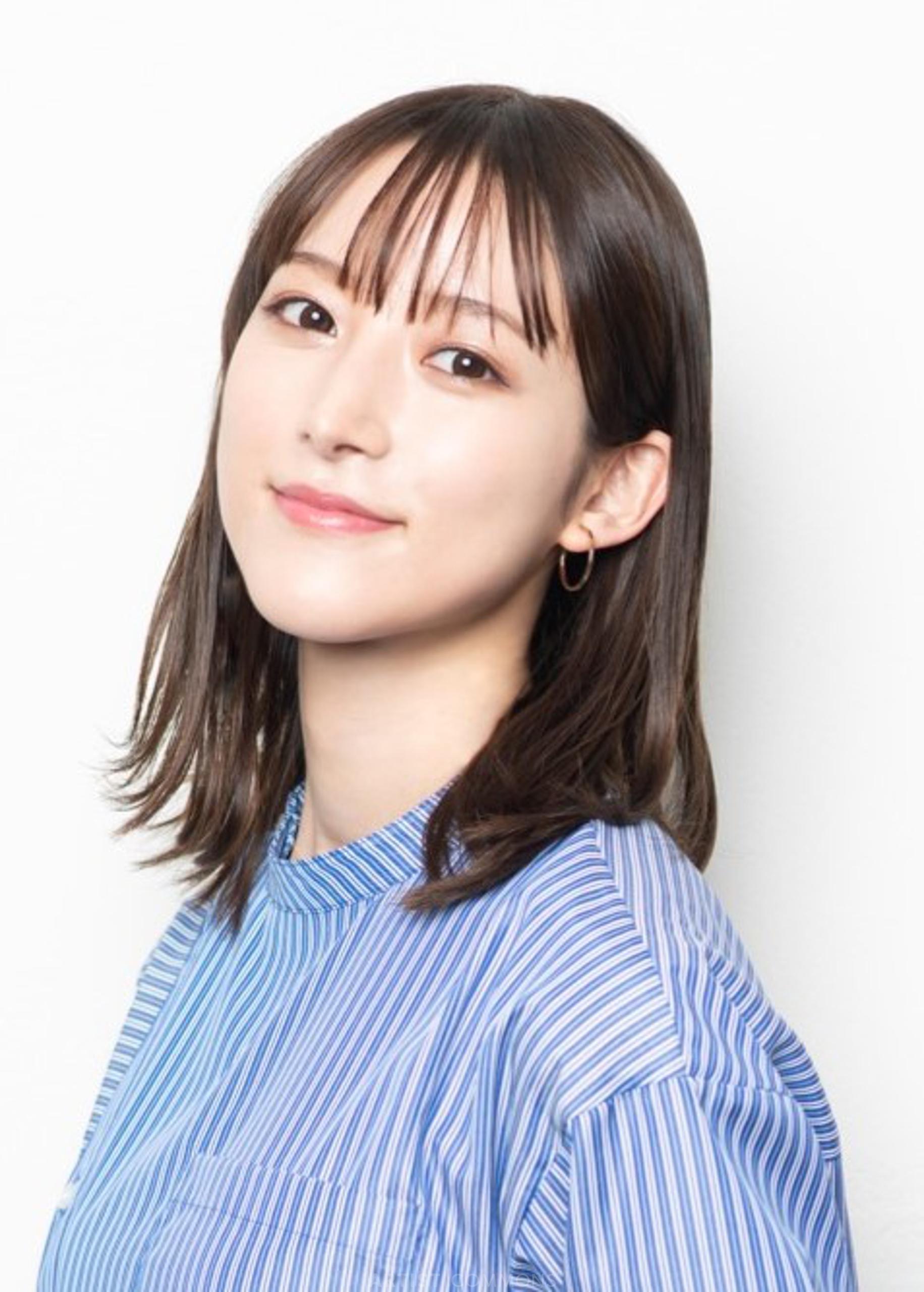 山崎あみが明かすモデルとラジオの舞台裏！知られざる素顔と現在