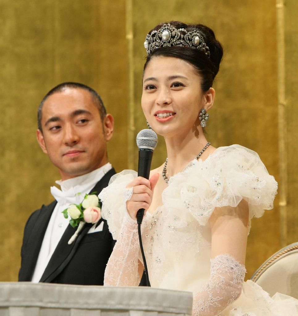 小林麻央の伝説ドレス！桂由美が手掛けた1万個の輝きと披露宴の真相