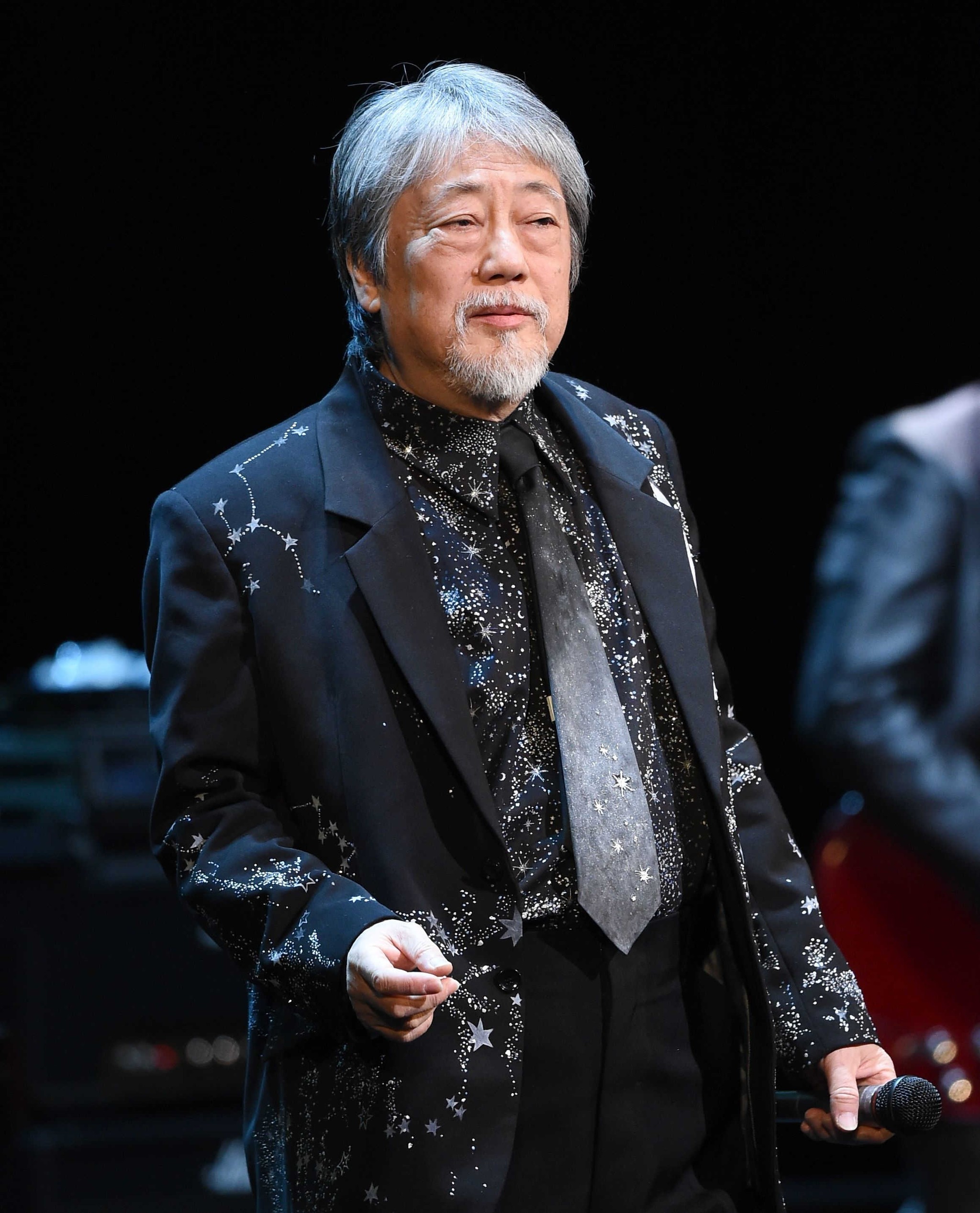 沢田研二の現在を追う！ステージを揺るがす白髪のロック魂と真実