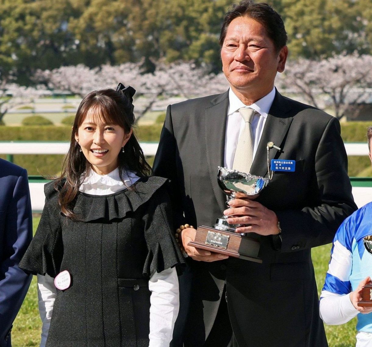 榎本加奈子の現在！夫・佐々木主浩との暮らしや実業家・馬主としての今