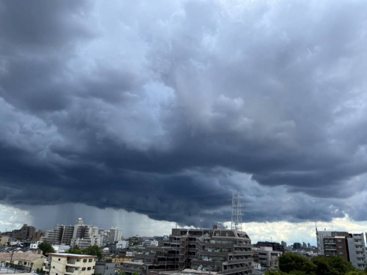 足立区に激しい雨！荒川氾濫警戒と道路冠水・避難所リアルタイム