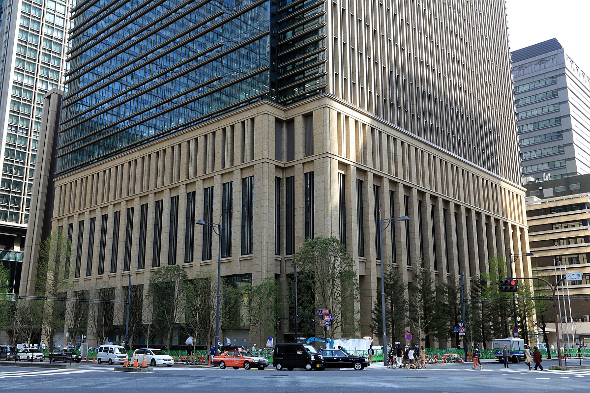 三井住友銀行本店東館を徹底解剖！大手町直結ホールの全貌と活用術