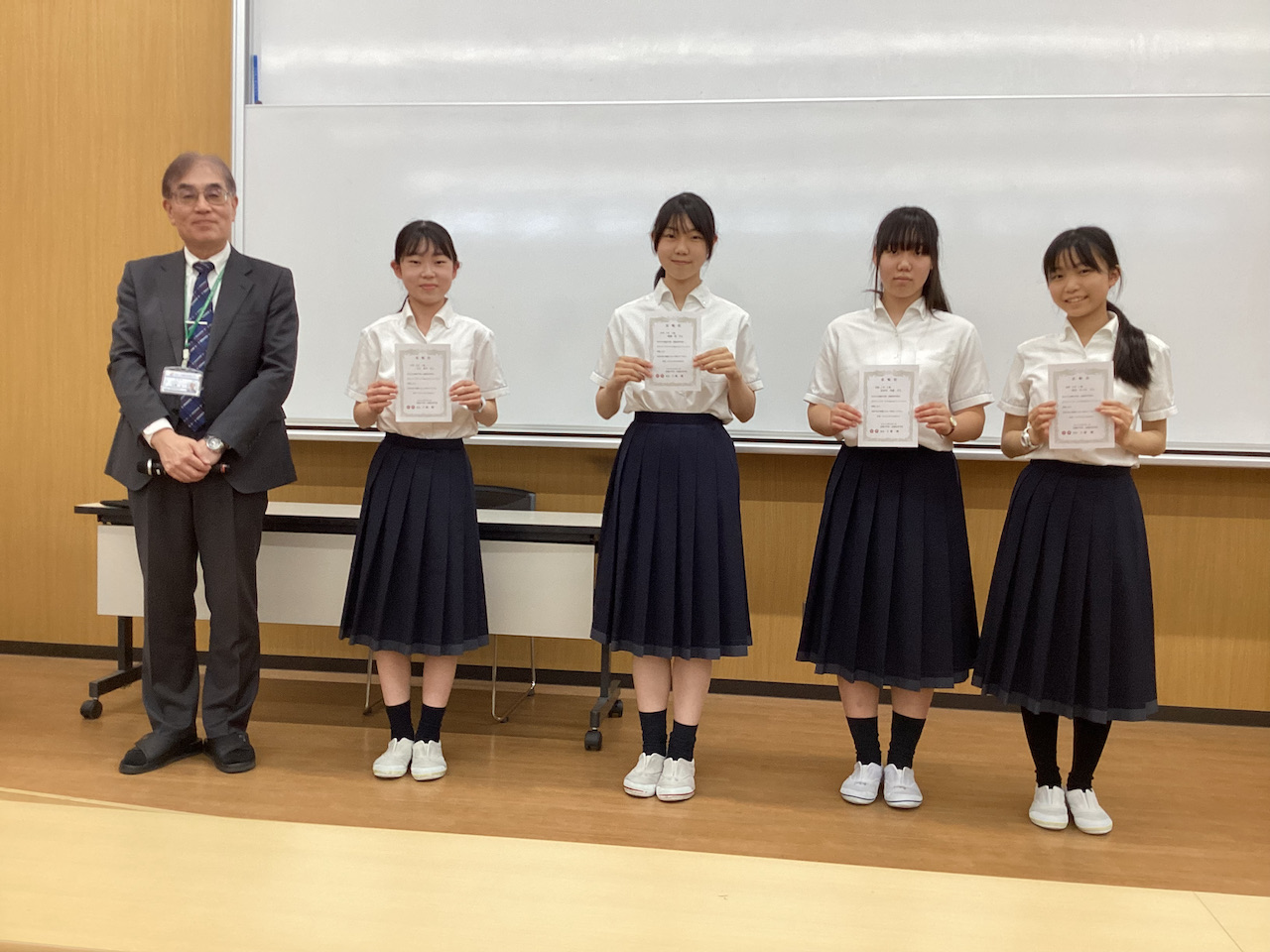 高槻中学の制服完全ガイド！女子デザインや費用・評判と校則の真相