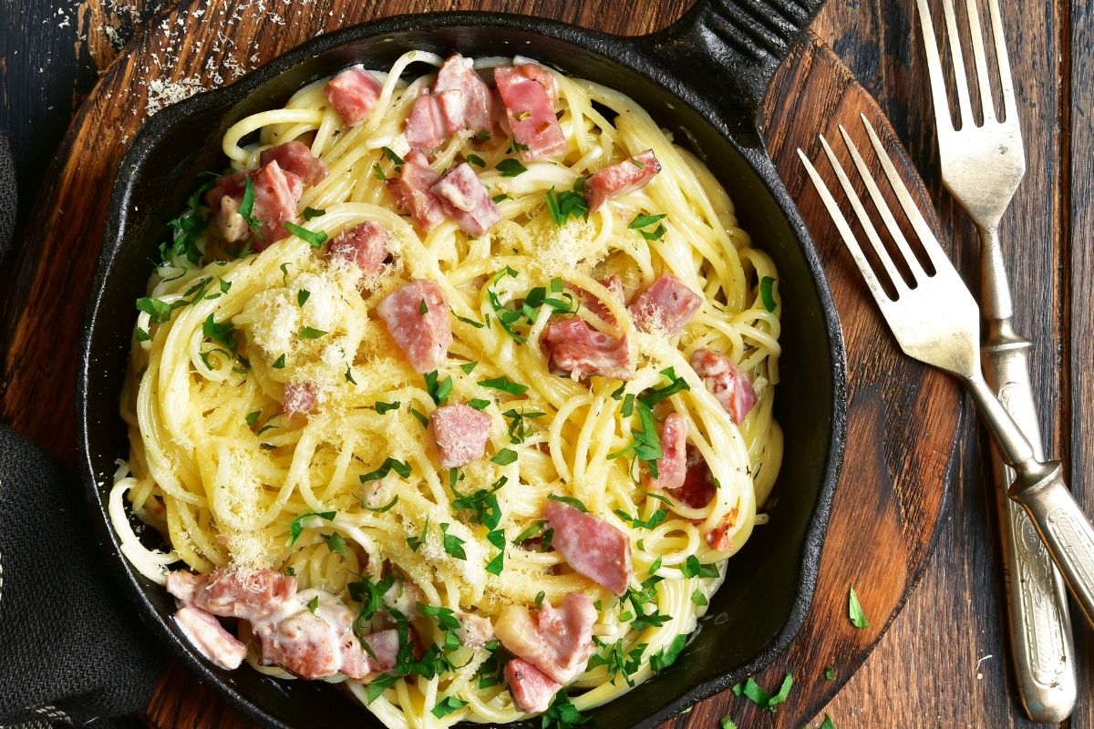How to Reheat Carbonara