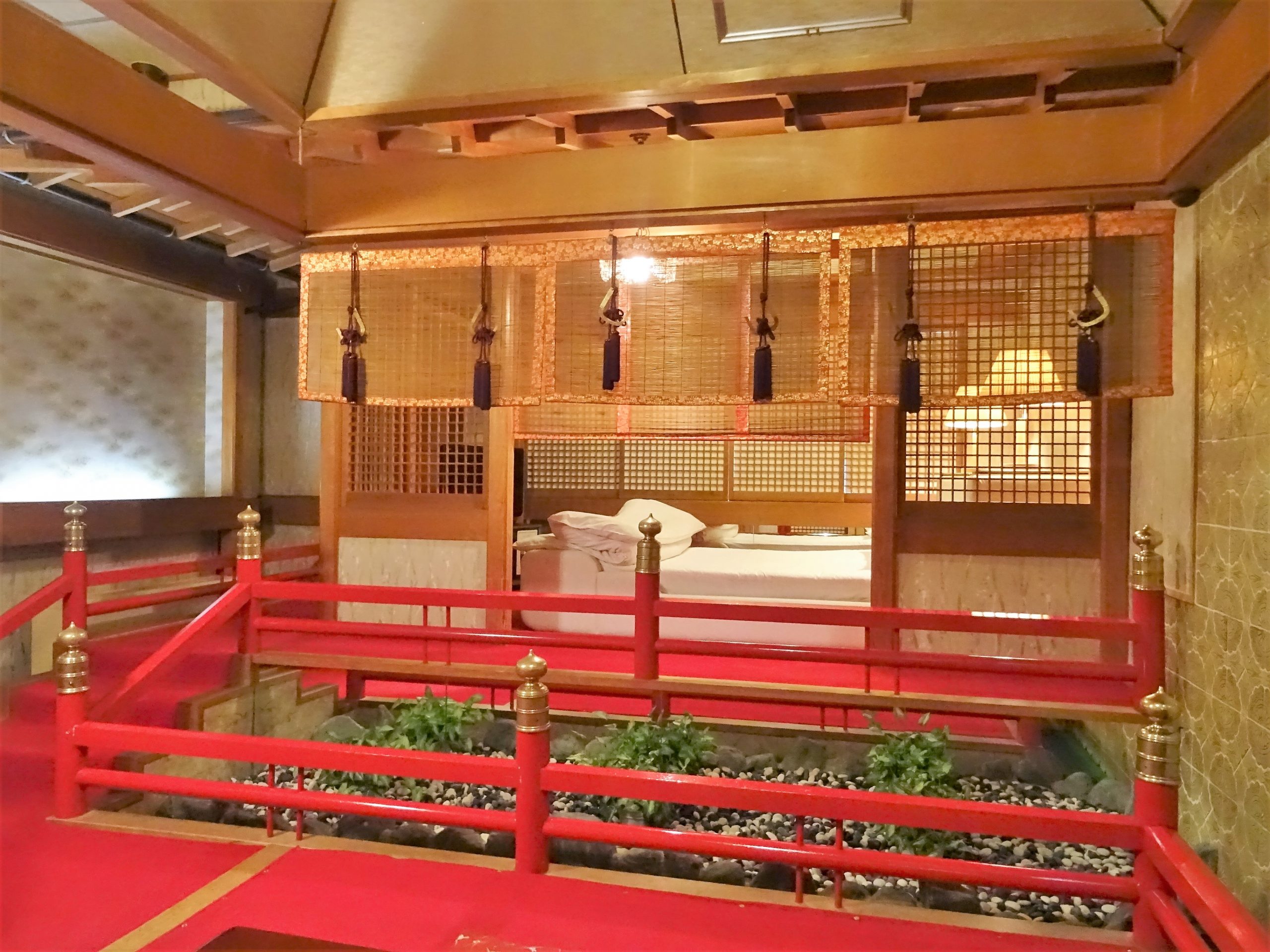 昭和遺産ホテルが熱狂的人気！泊まれる名建築と厳選宿【2026】