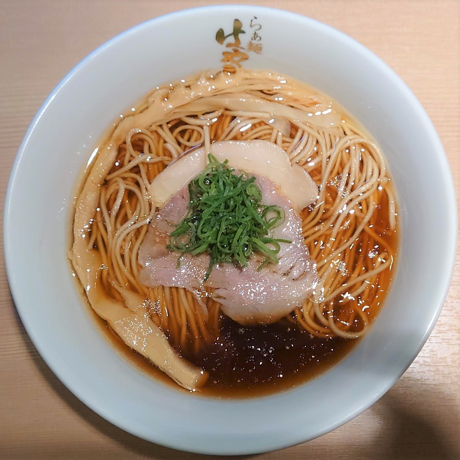 らぁ麺はやし田の評判と混雑状況を徹底解剖！行列の理由と噂の真相