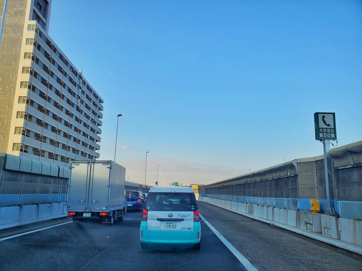 2026年最新「高速渋滞」崩壊へのシグナル：ピーク時間帯の動的料金化とAiナビ乱立が招いた新局面