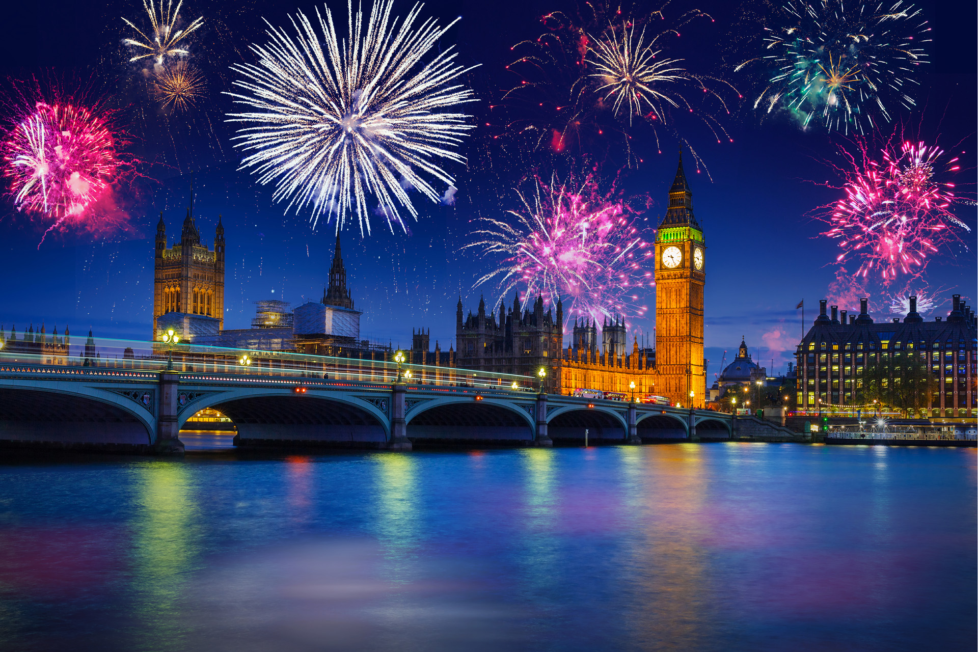 Where to See London Fireworks for Free