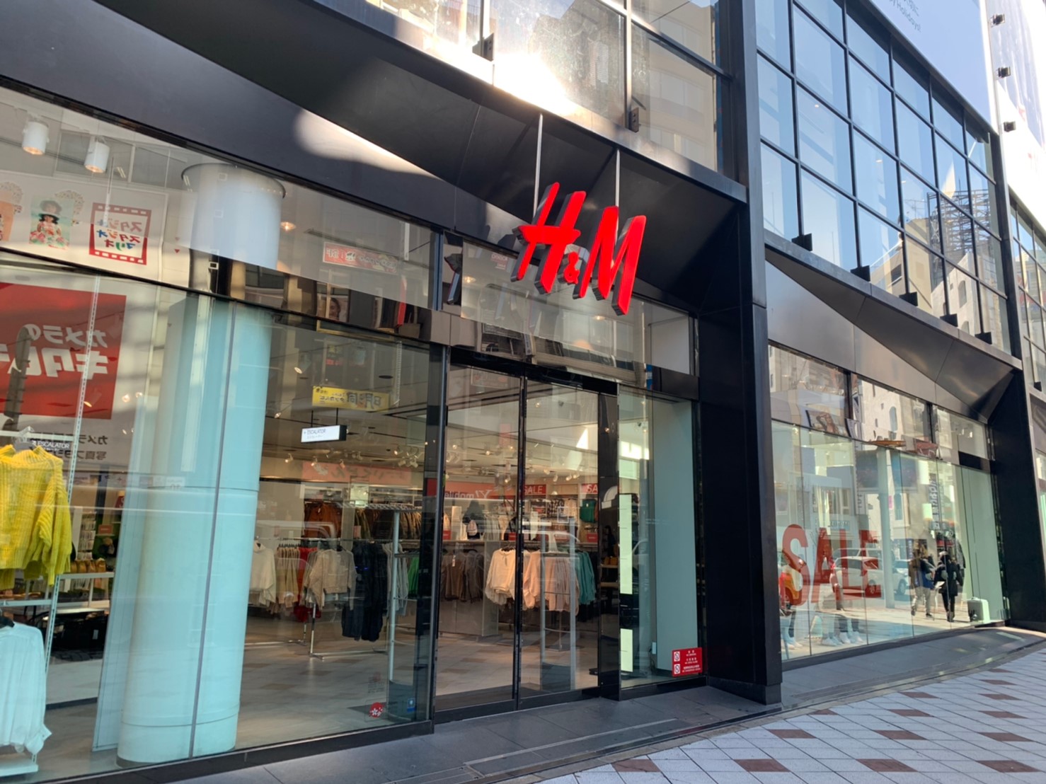渋谷のトレンド聖地が新装！H&M最新店で狙う限定コラボと穴場時間