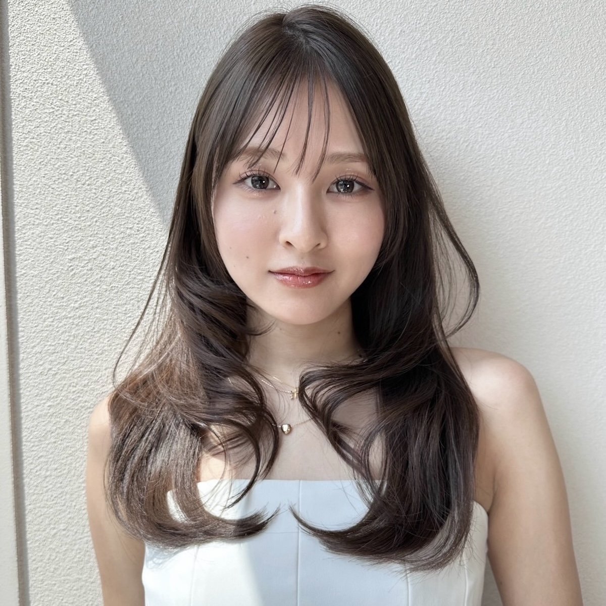 もう割れない！ベタつかない！2026年最新・垢抜け束感前髪の作り方