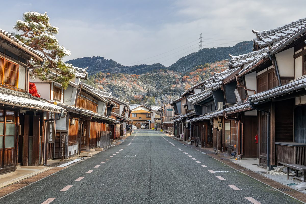 うだつの上がる町並みを歩く！出世の語源と豪商が残した秘密の路地