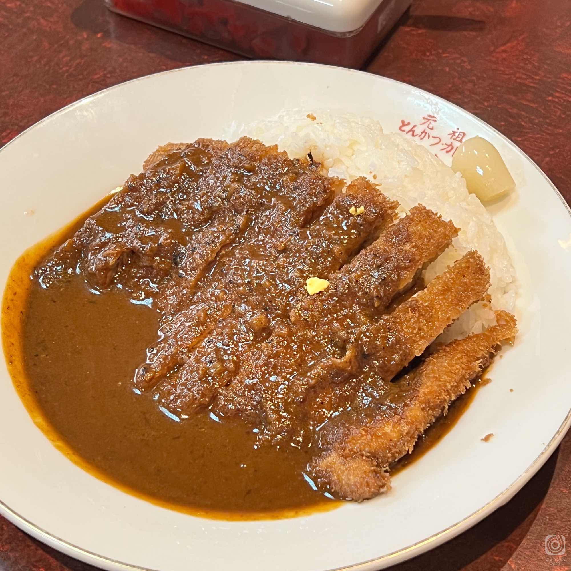 難波「カツヤ」元祖とんかつカレーの魔力！大手チェーンとの決定的な差