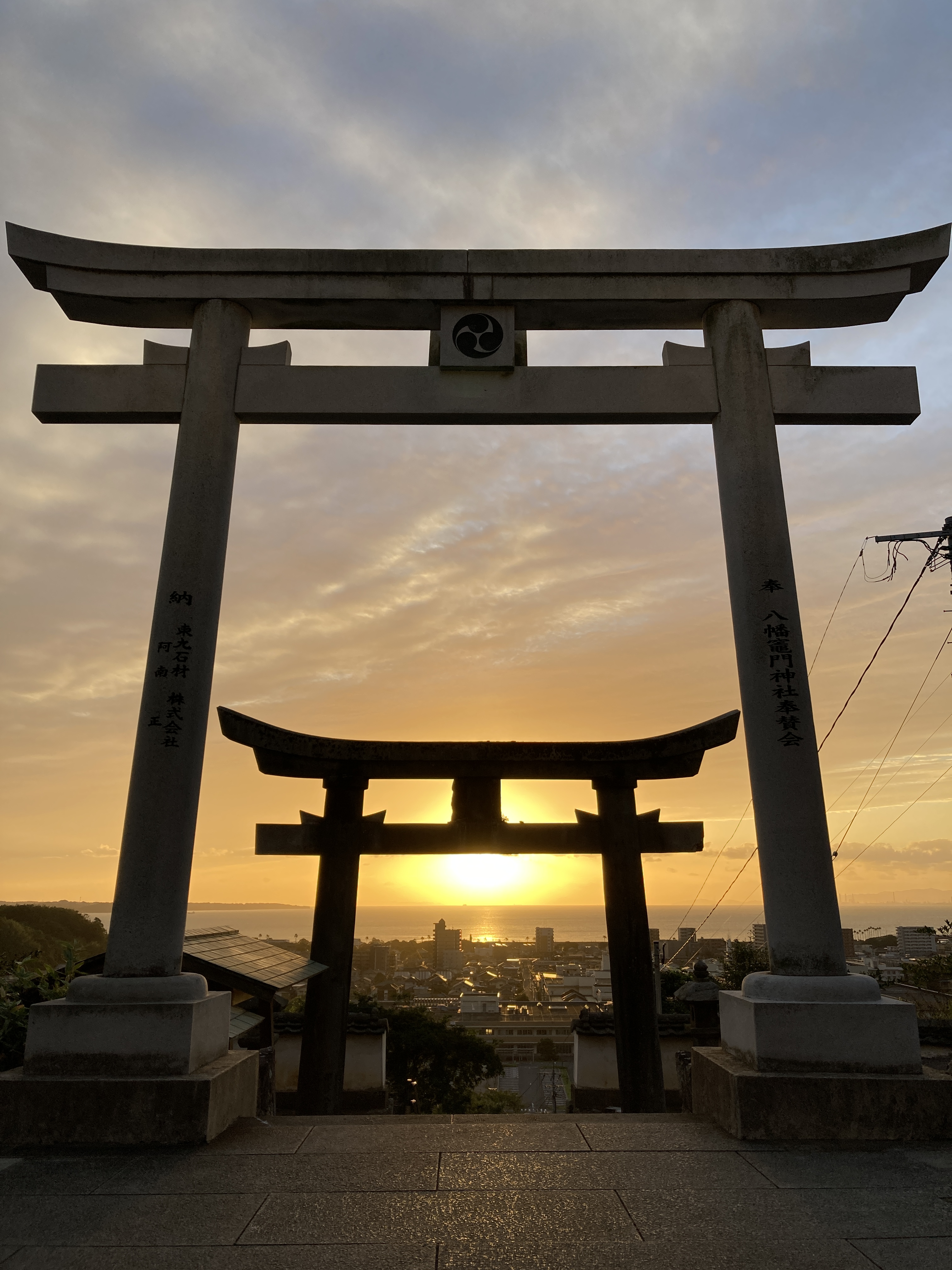 八幡竈門神社はなぜ鬼滅の聖地なのか？伝承の真相と見どころ解説