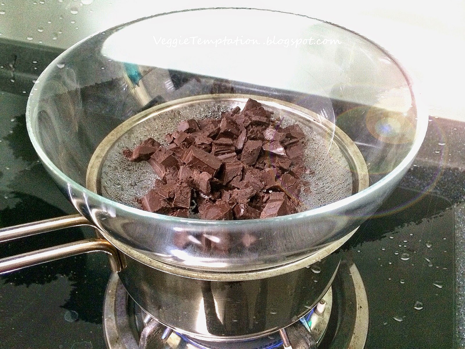 How to Use Double Boiler to Melt Chocolate