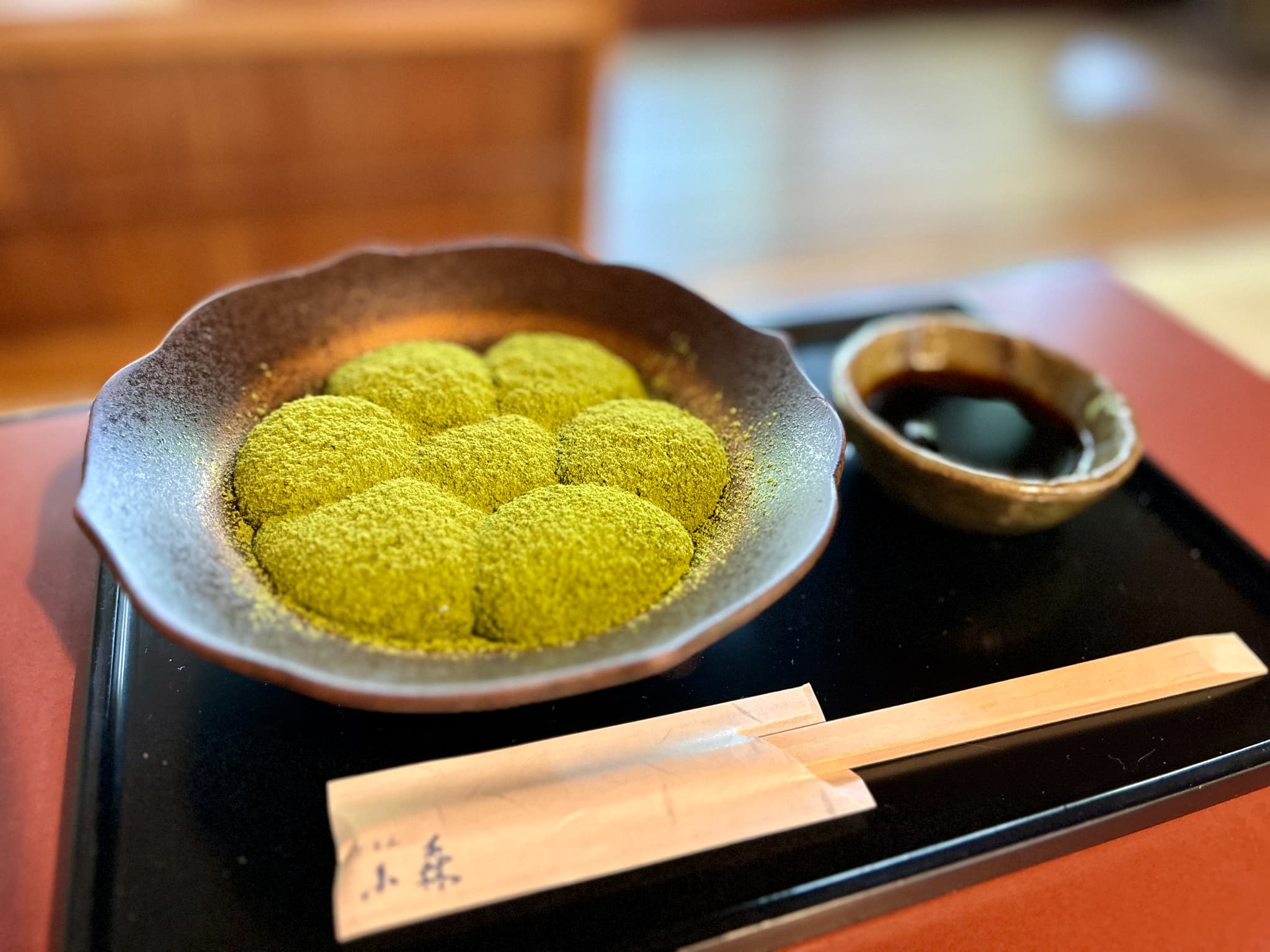 ぎをん小森はなぜ並ぶ？待ち時間回避と絶品わらび餅の真価