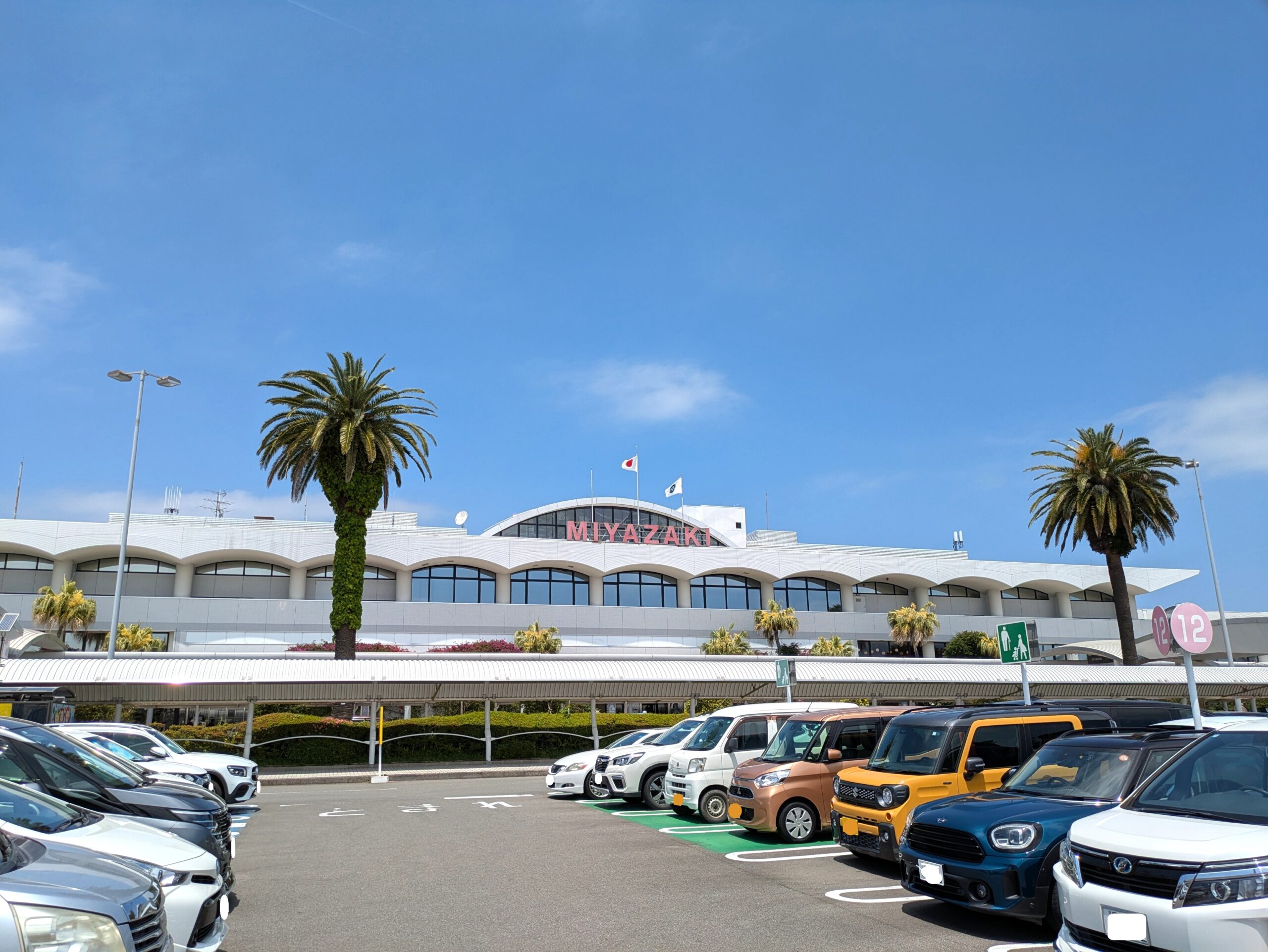 宮崎空港が遂げた劇的進化！2026年最新ターミナルと食の聖地化で南九州の空が変わる