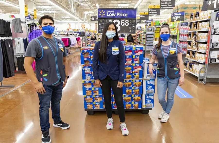 Does Walmart Have a Dress Code for Customers