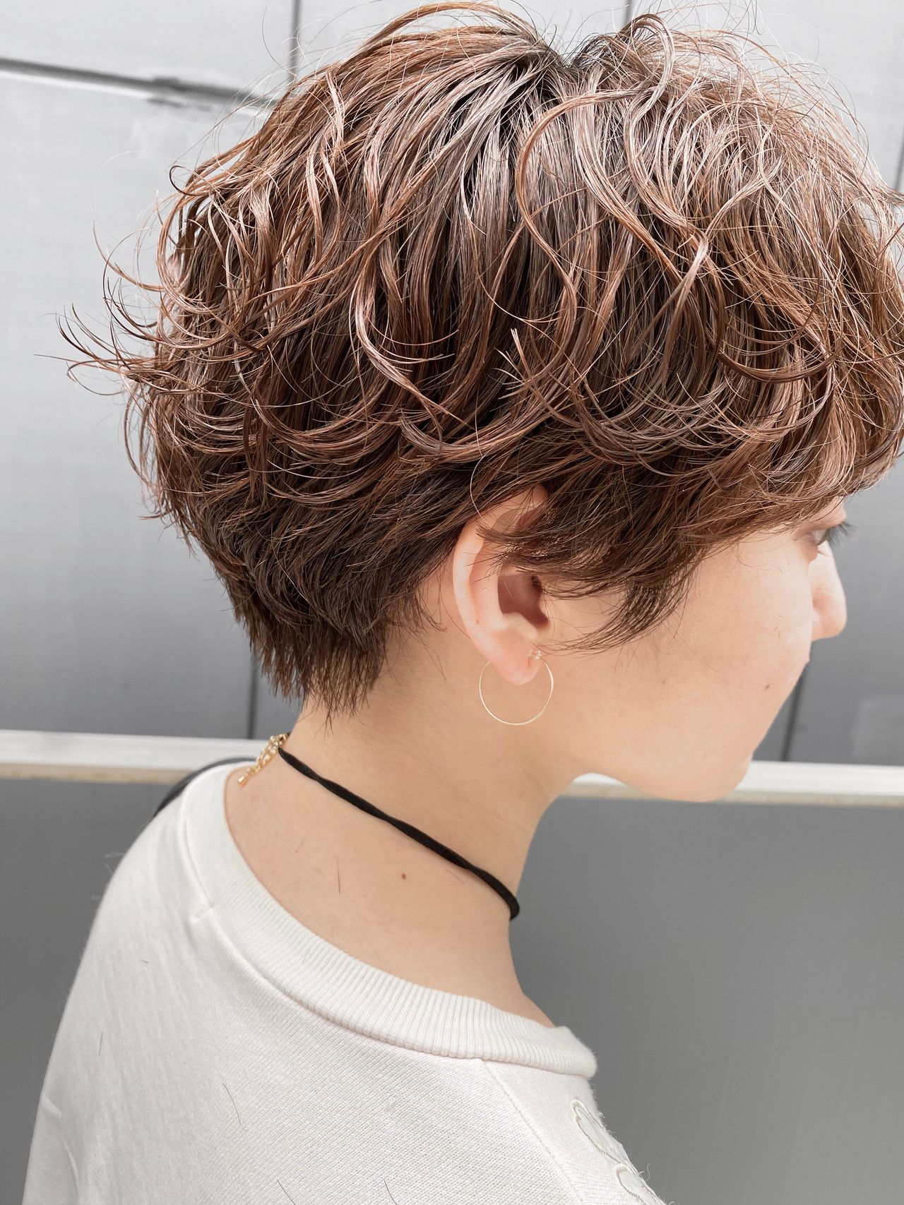 2026年春のヘアカタログ最前線：「ショート ヘア パーマ」が忙しい大人のスタイルを根本から変える