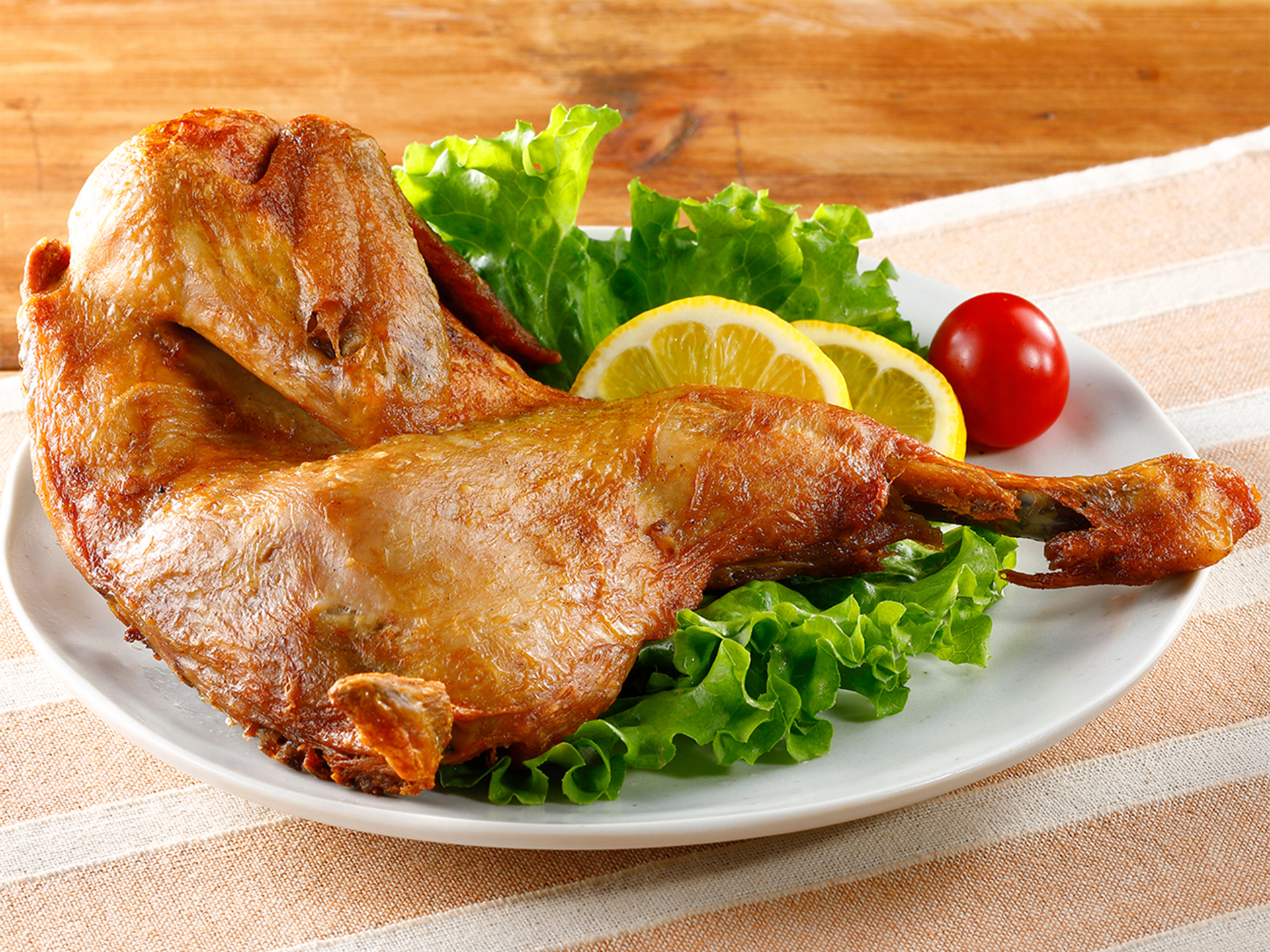 名店が明かす若鶏半身揚げの極意！皮パリ肉汁の揚げ時間と解体法