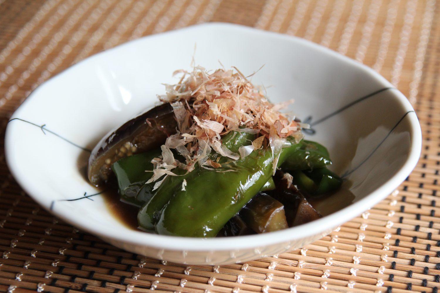 茄子とピーマンの煮浸し決定版｜プロ直伝の色止め＆黄金比レシピ