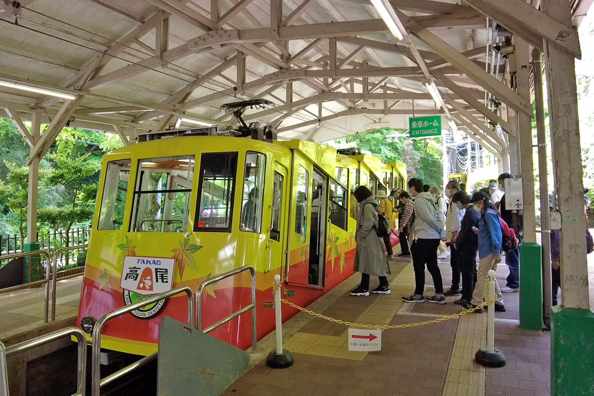 高尾山ケーブルカー2026最新攻略！混雑回避裏ワザと料金比較