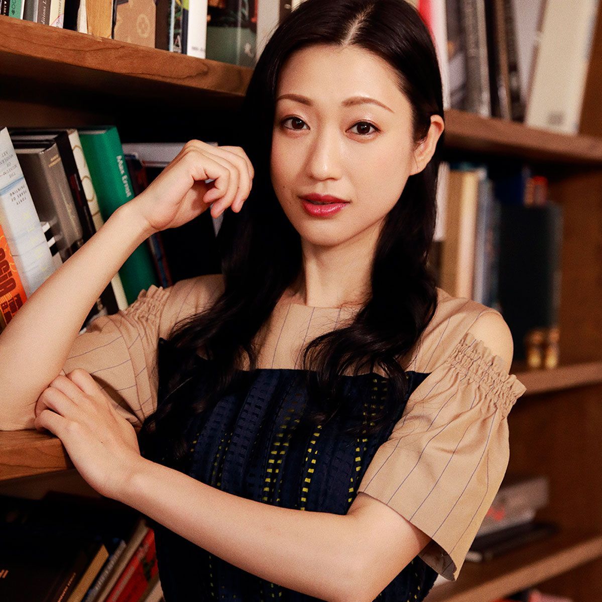 壇蜜の「色気」に宿る知性と美学の秘密｜世人を魅了し続ける唯一無二の存在