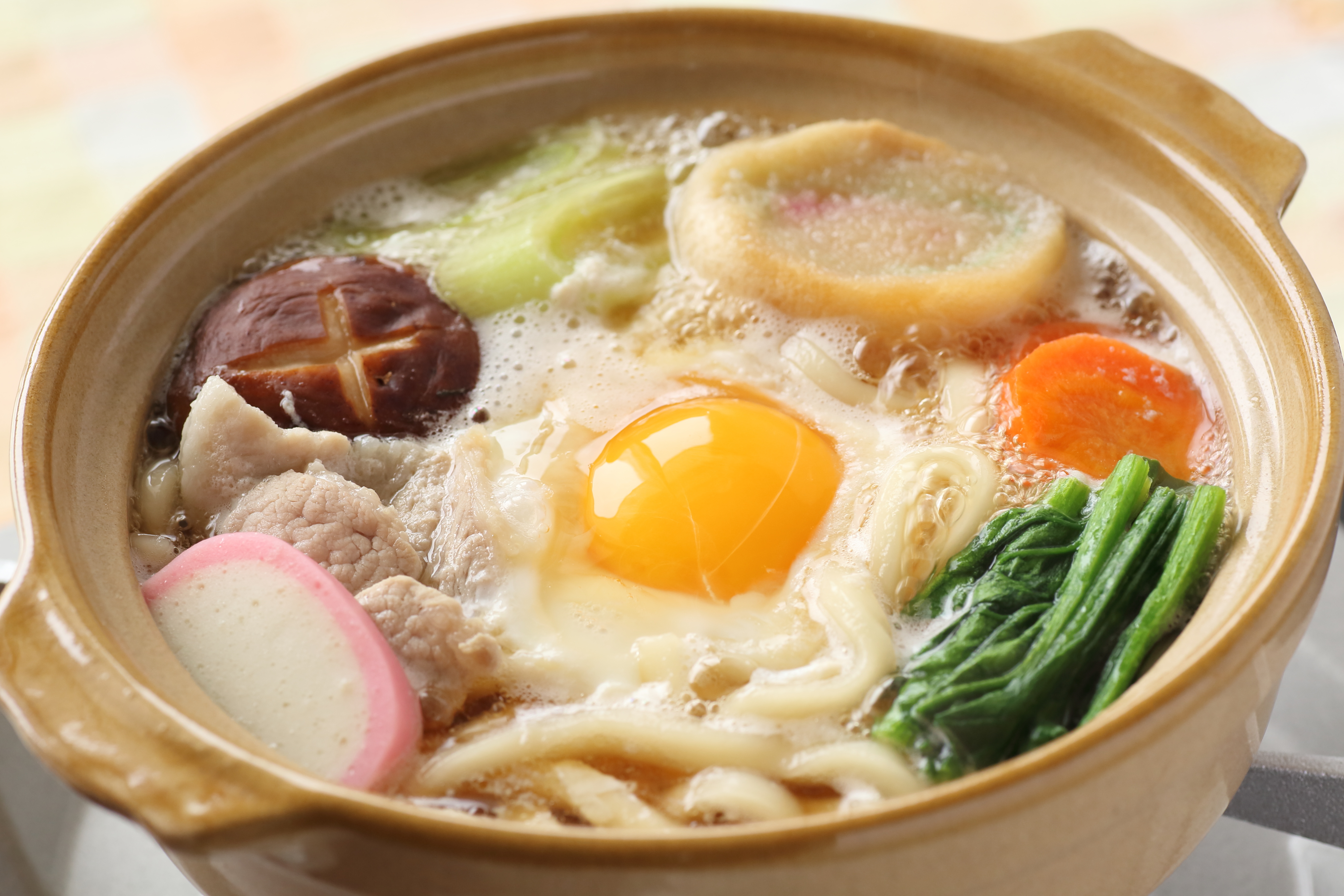 鍋焼きうどんが劇的に旨くなる秘密！だしの黄金比とプロの名店再現術