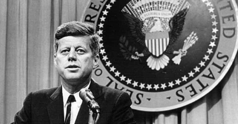 世界を動かすケネディ大統領の名言｜就任演説とリーダーシップの真意